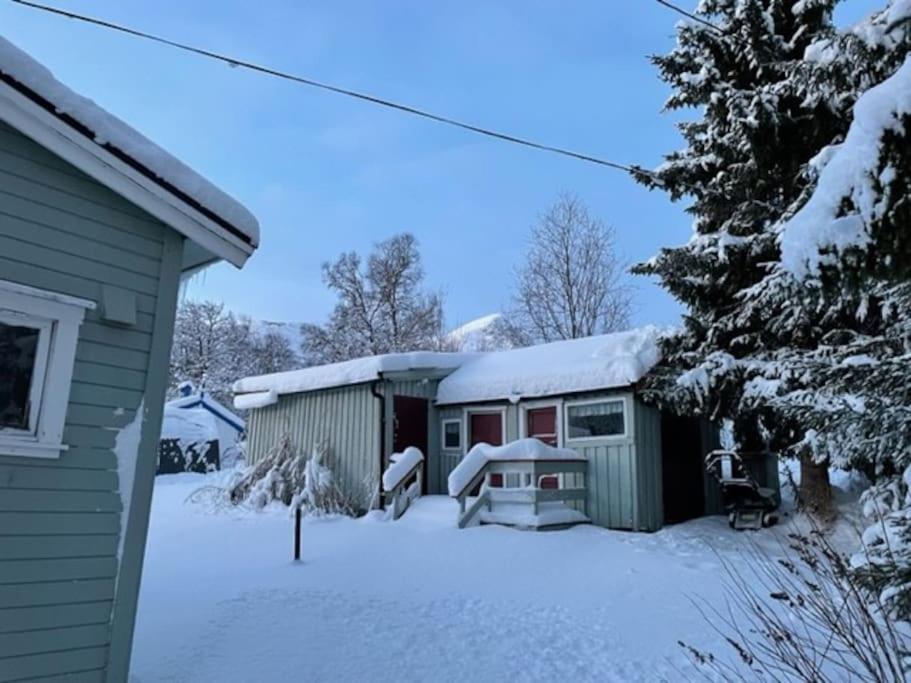 House With Garage In Lyngen Casa vacanze *